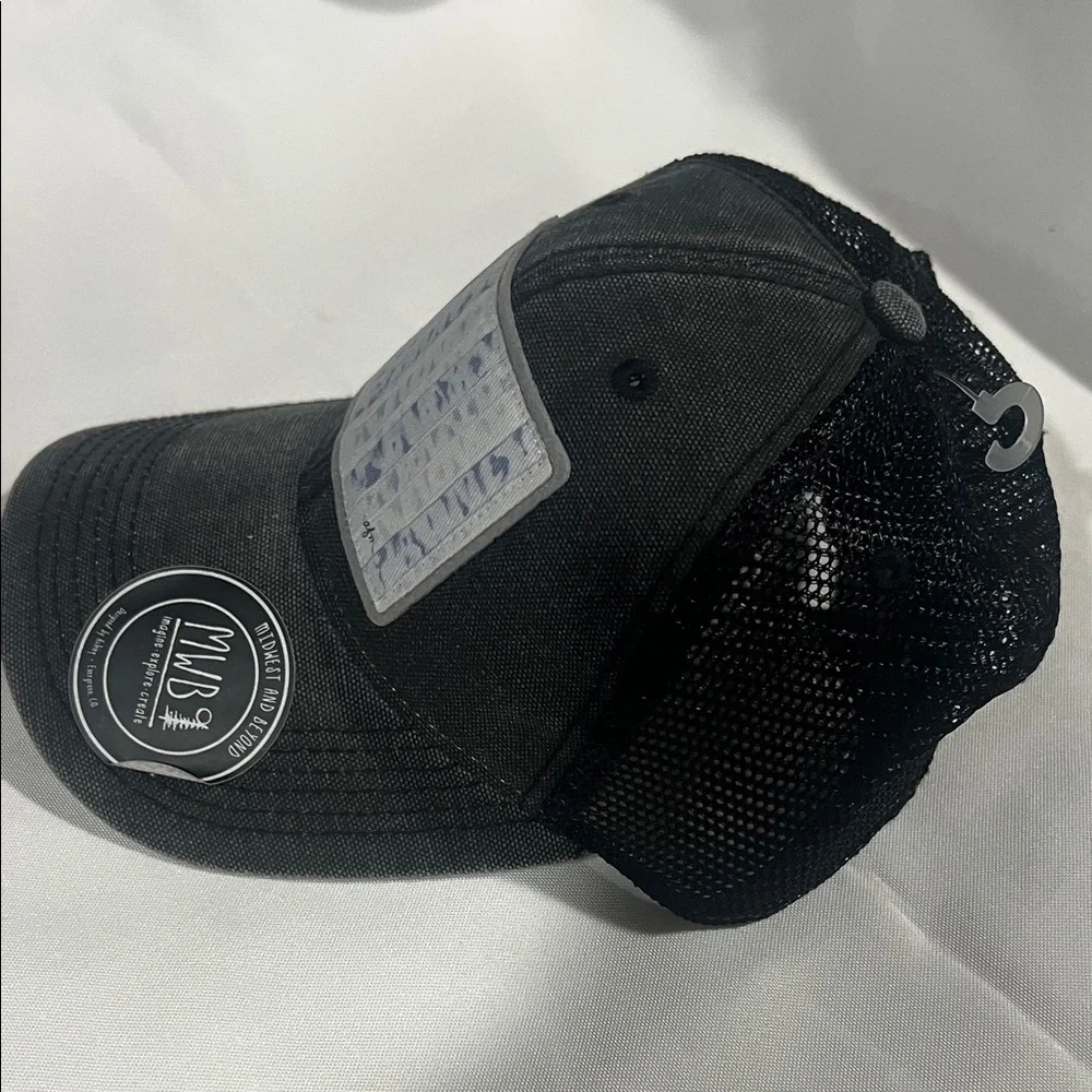 Black‎ Mesh Cap